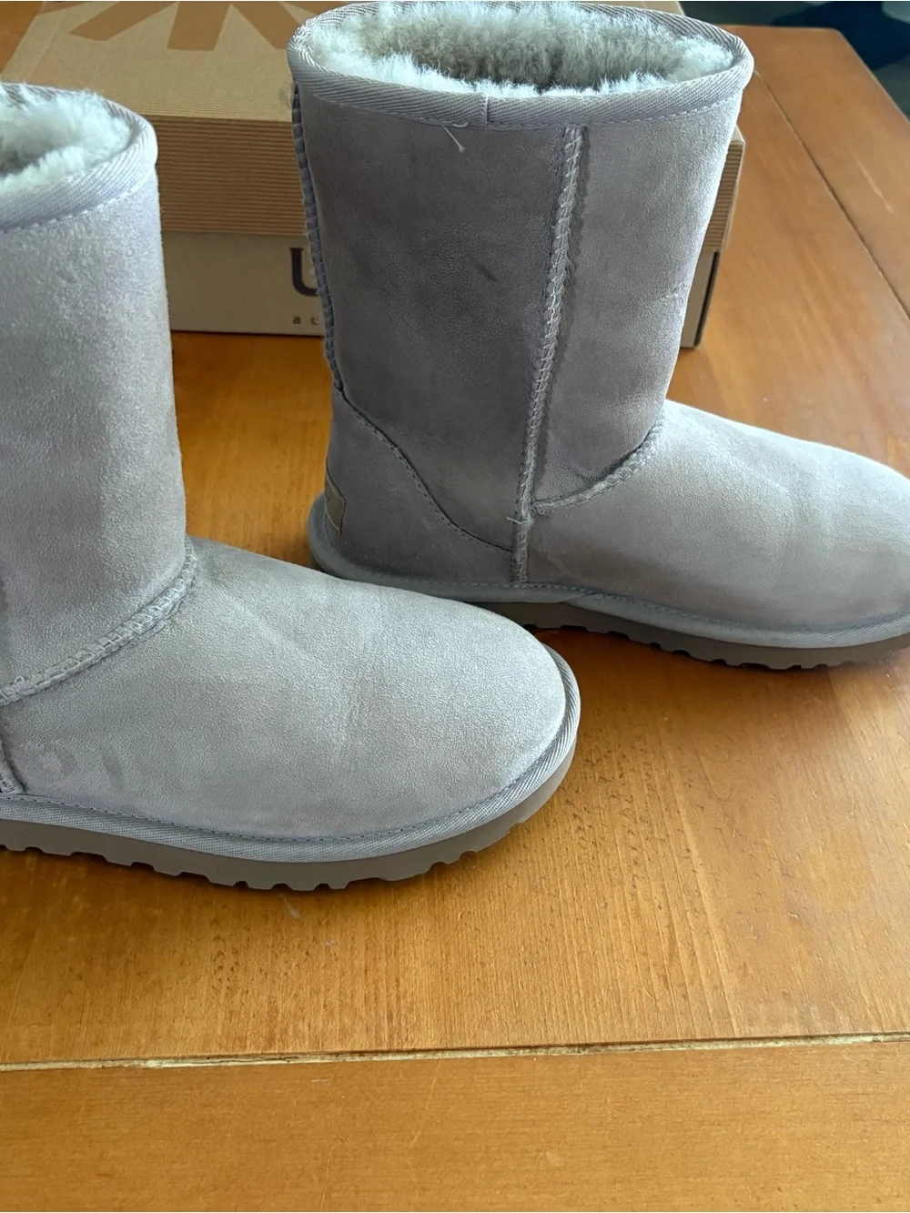 Ugg Classic Short Women’s Boot, Size 6, Dusty Orchid, Brand New